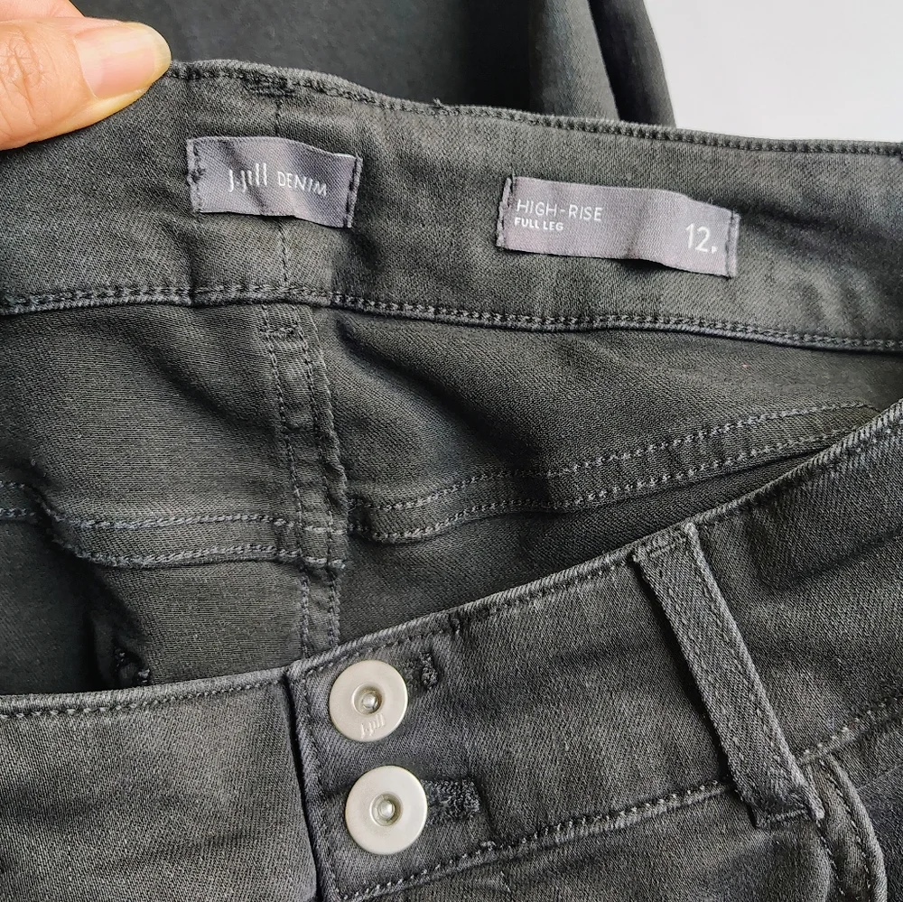 J.jill women's high-rise full-leg jeans black cotton and Lyocell, sz 12 stretch. - Picture 7 of 16